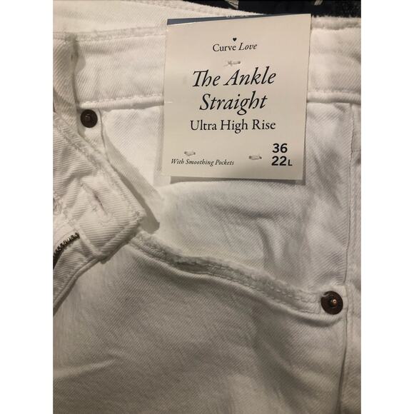 NWT New Abercrombie Curve Love Ultra High Rise DistressedStraight Jean Denim - Picture 10 of 16